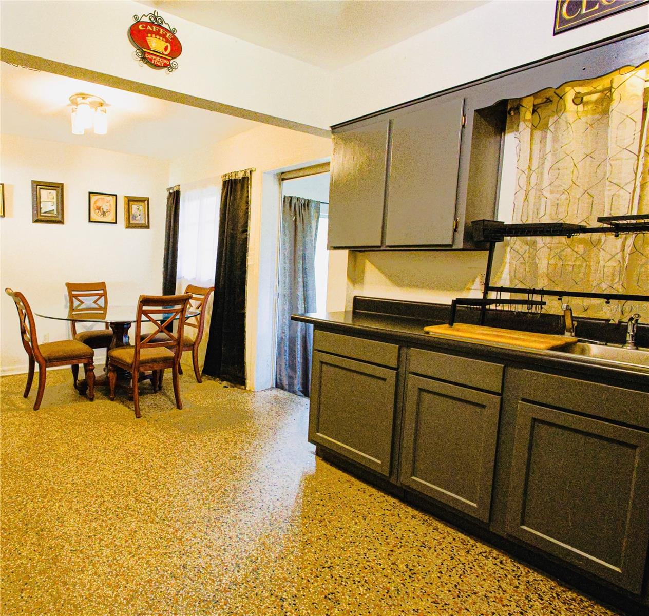 Image 8 of 13 For 2507 Tecumseh Avenue