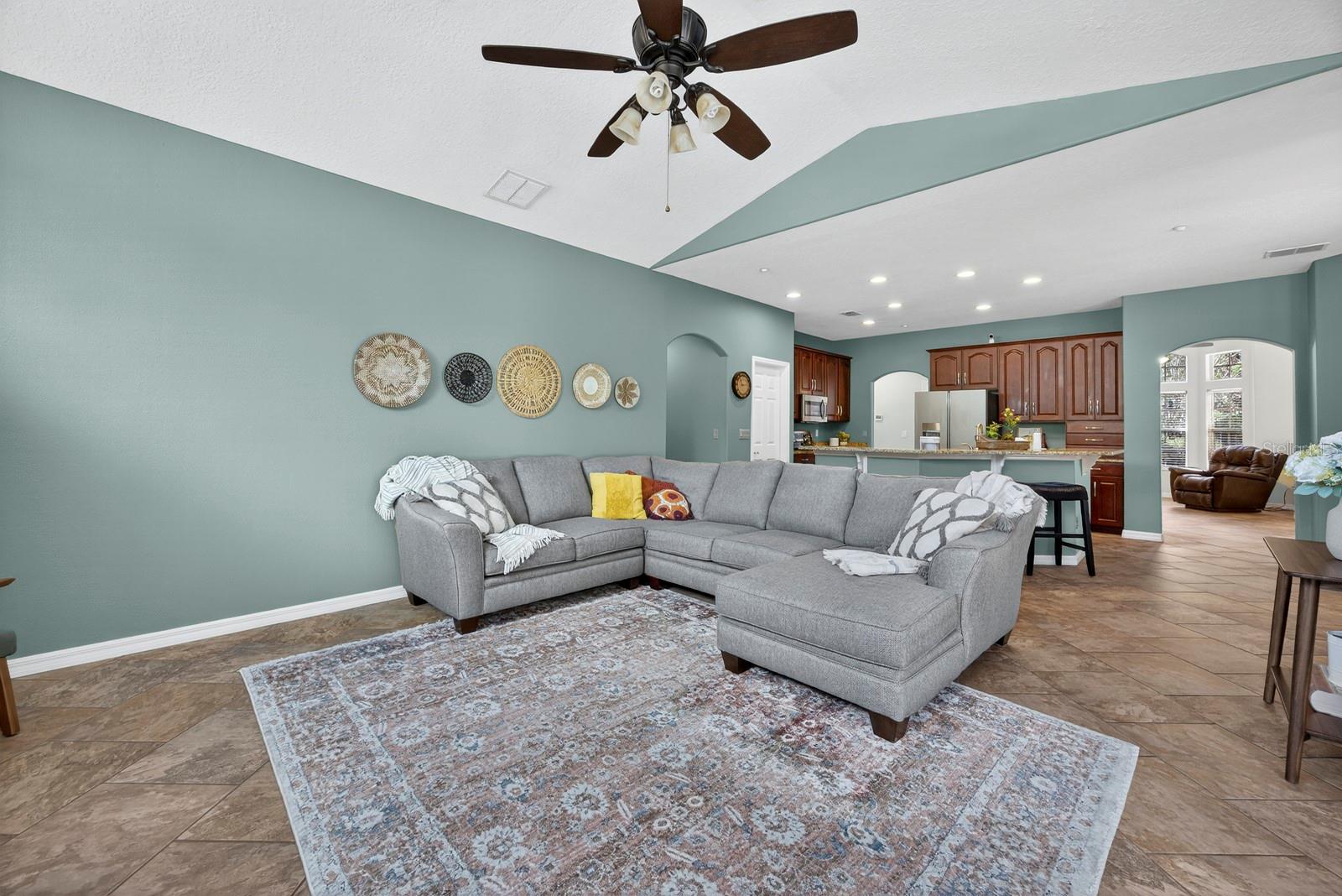 Image 14 of 50 For 36801 Nashua Boulevard