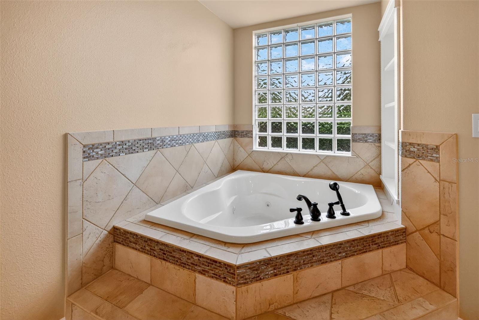 Image 45 of 70 For 1850 Lake Ridge Drive