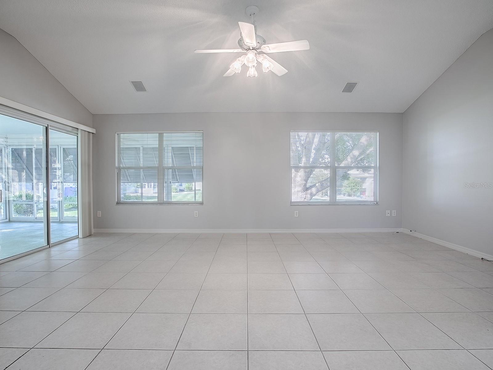Image 12 of 56 For 1304 Galindo Place