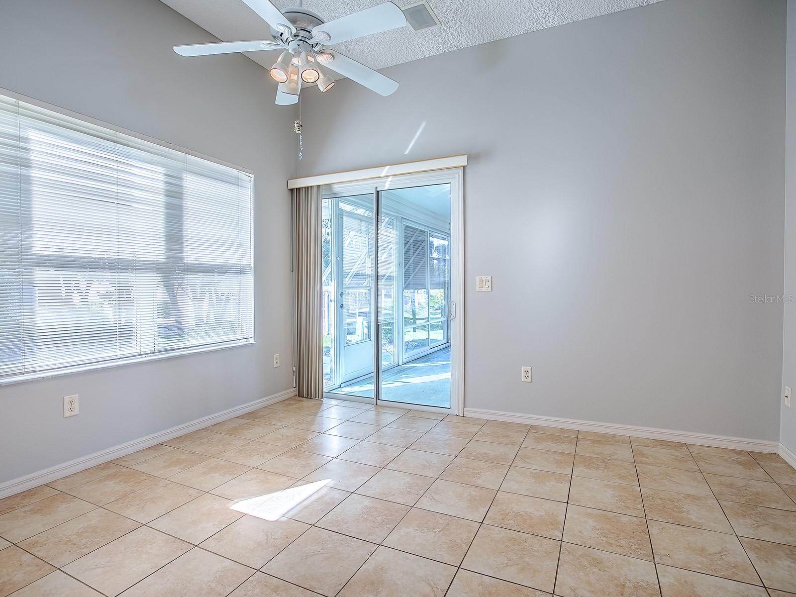 Image 19 of 56 For 1304 Galindo Place
