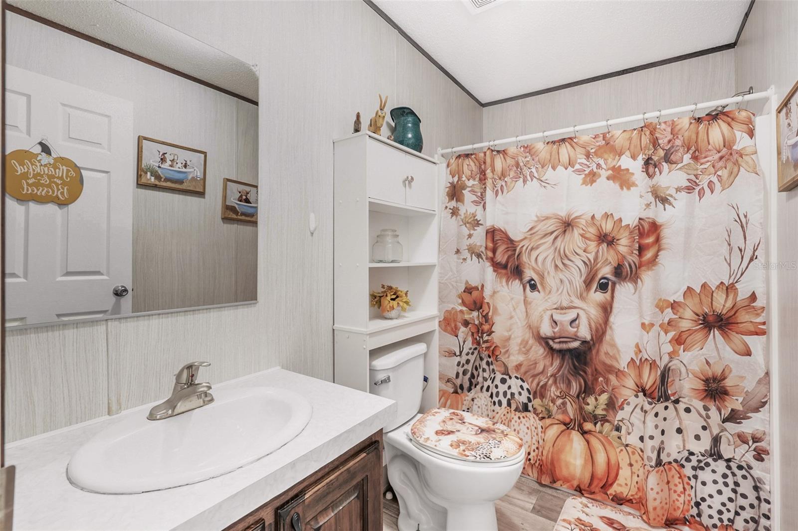 Image 14 of 28 For 10380 Parkside Avenue