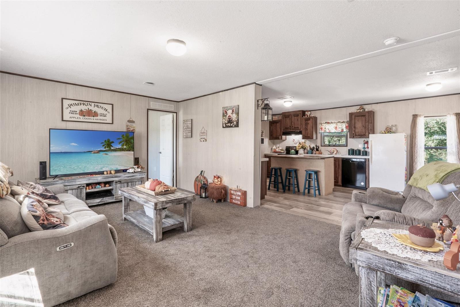 Image 20 of 28 For 10380 Parkside Avenue