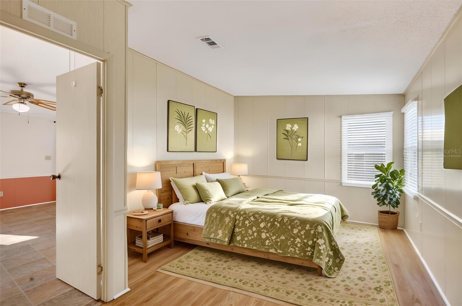 Image 22 of 35 For 622 Jennifer Drive