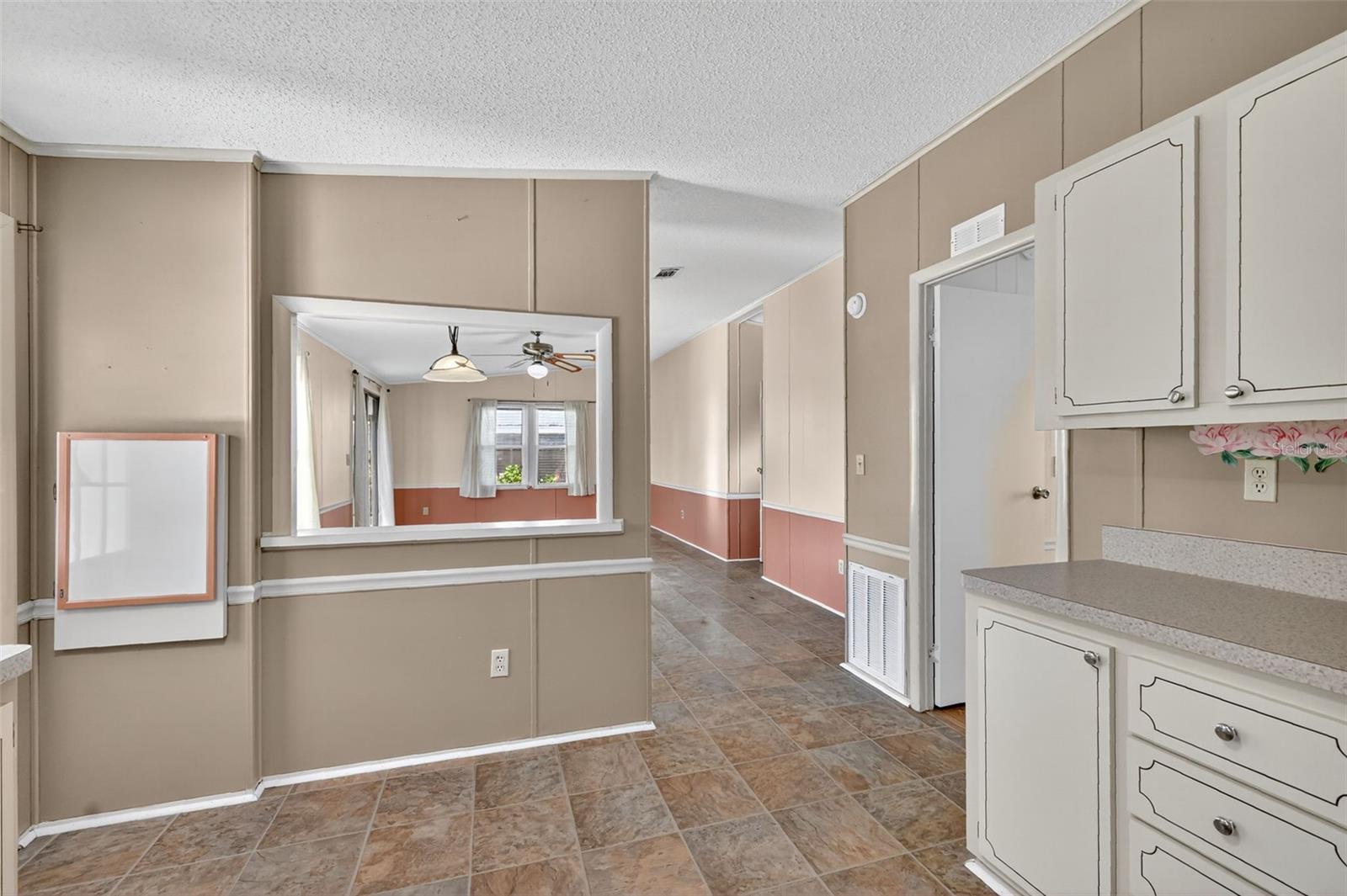 Image 6 of 35 For 622 Jennifer Drive