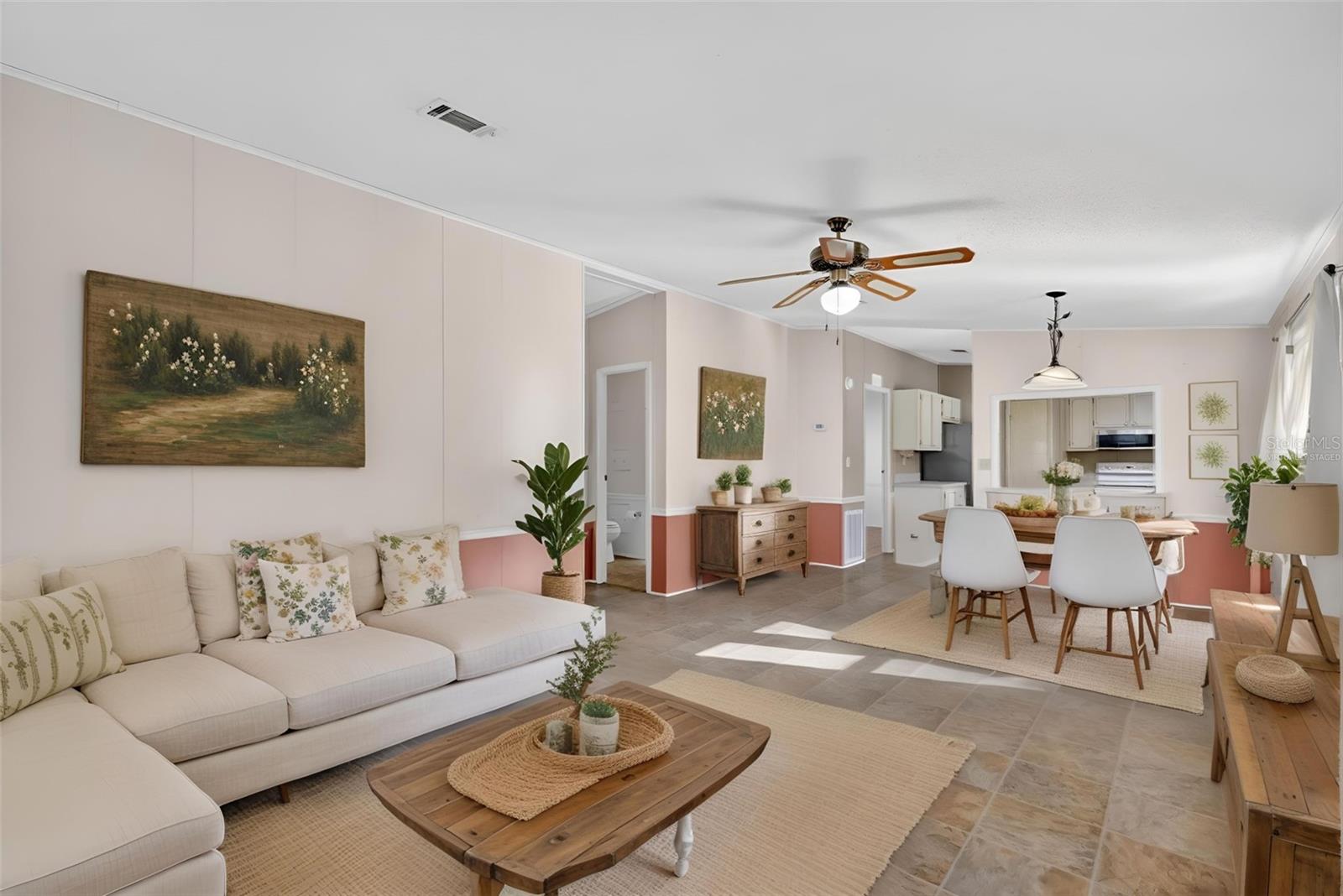 Image 7 of 35 For 622 Jennifer Drive