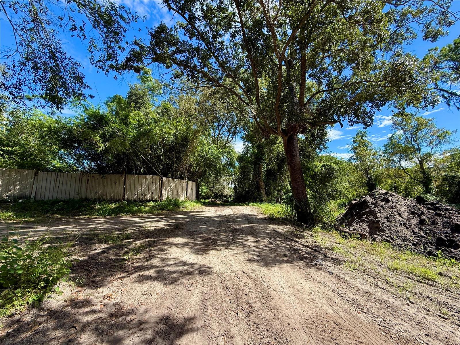 Image 15 of 26 For 696 Sunset Drive