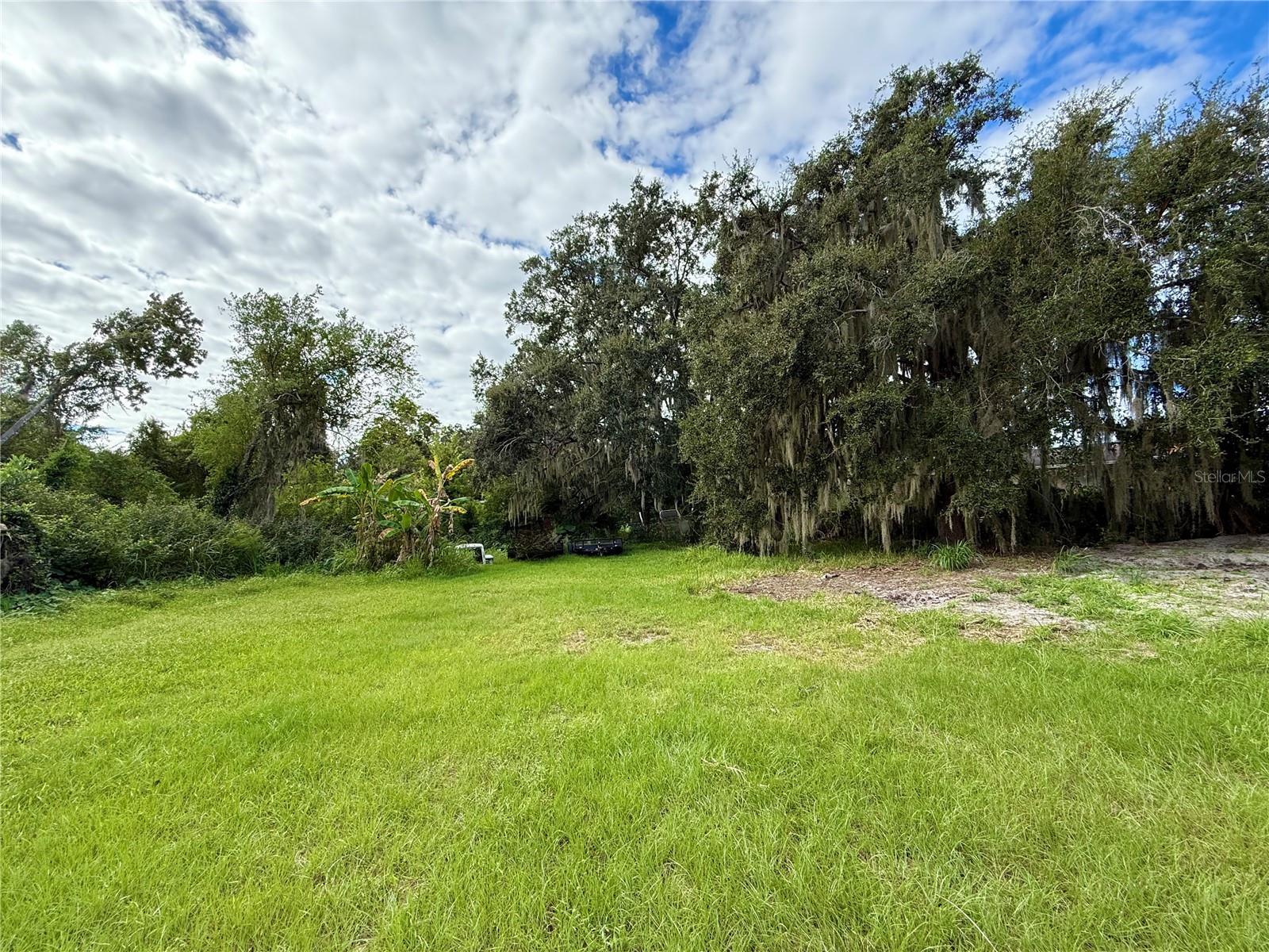 Image 18 of 26 For 696 Sunset Drive
