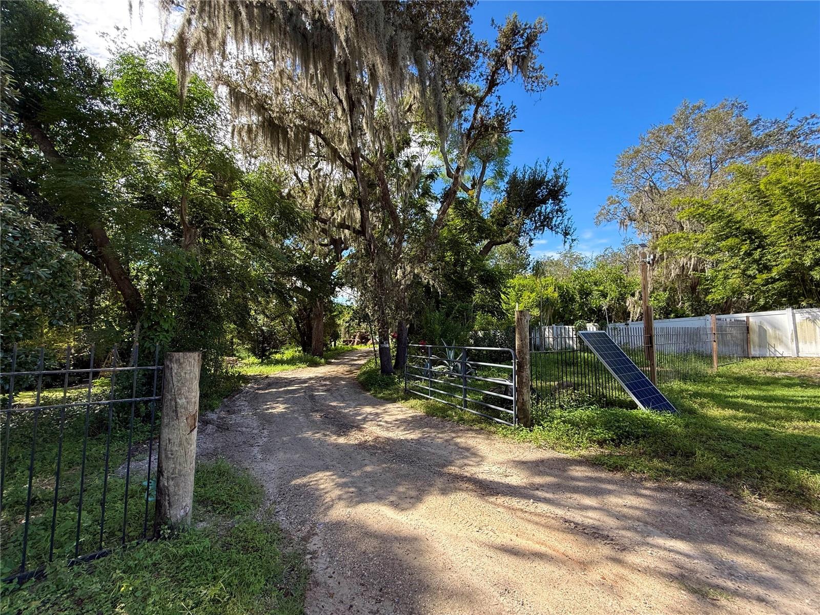 Image 2 of 26 For 696 Sunset Drive