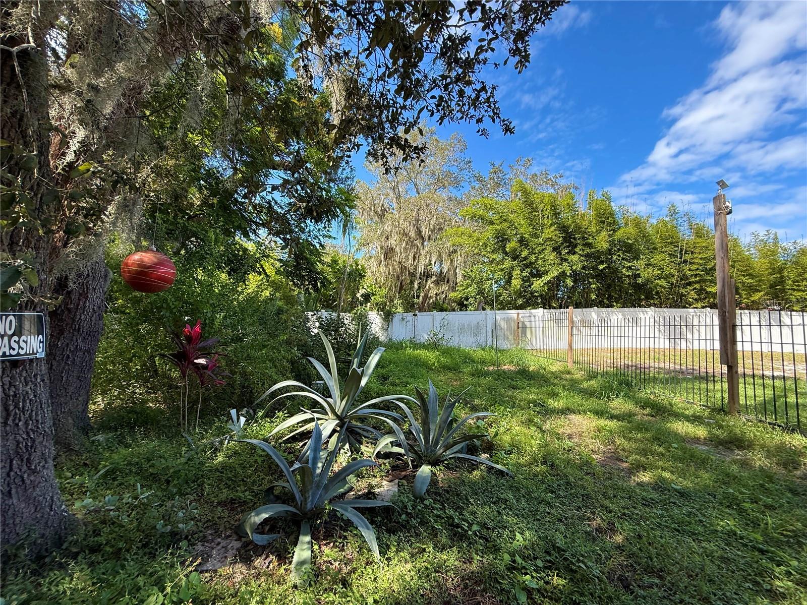 Image 4 of 26 For 696 Sunset Drive