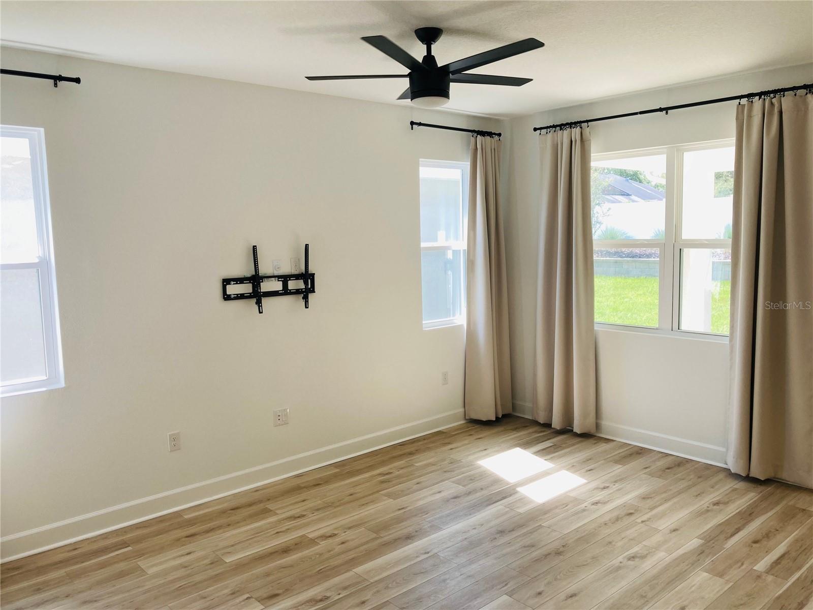 Image 16 of 21 For 10337 Church Hammock Road