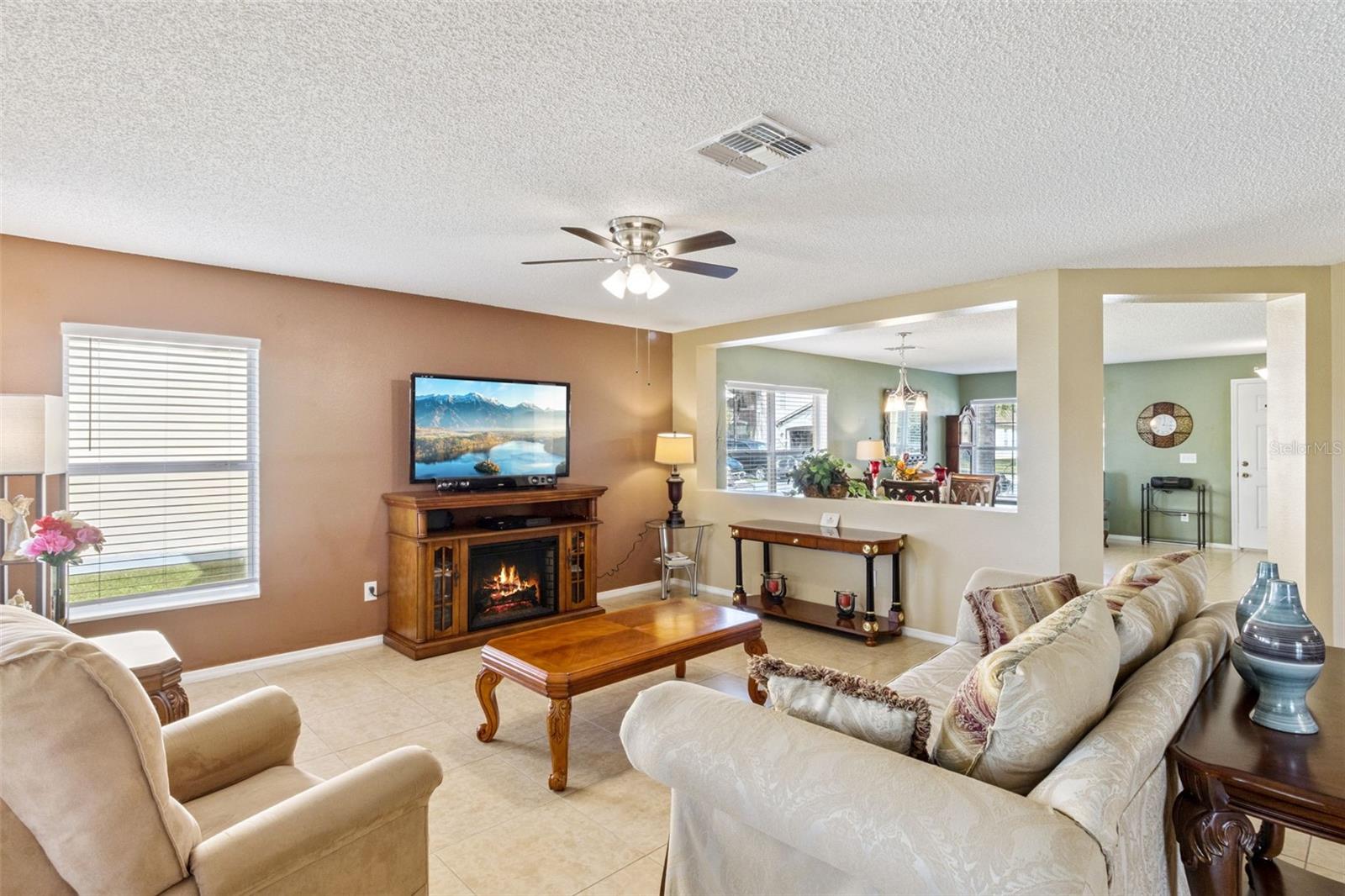 Image 15 of 57 For 1805 Strathmore Circle