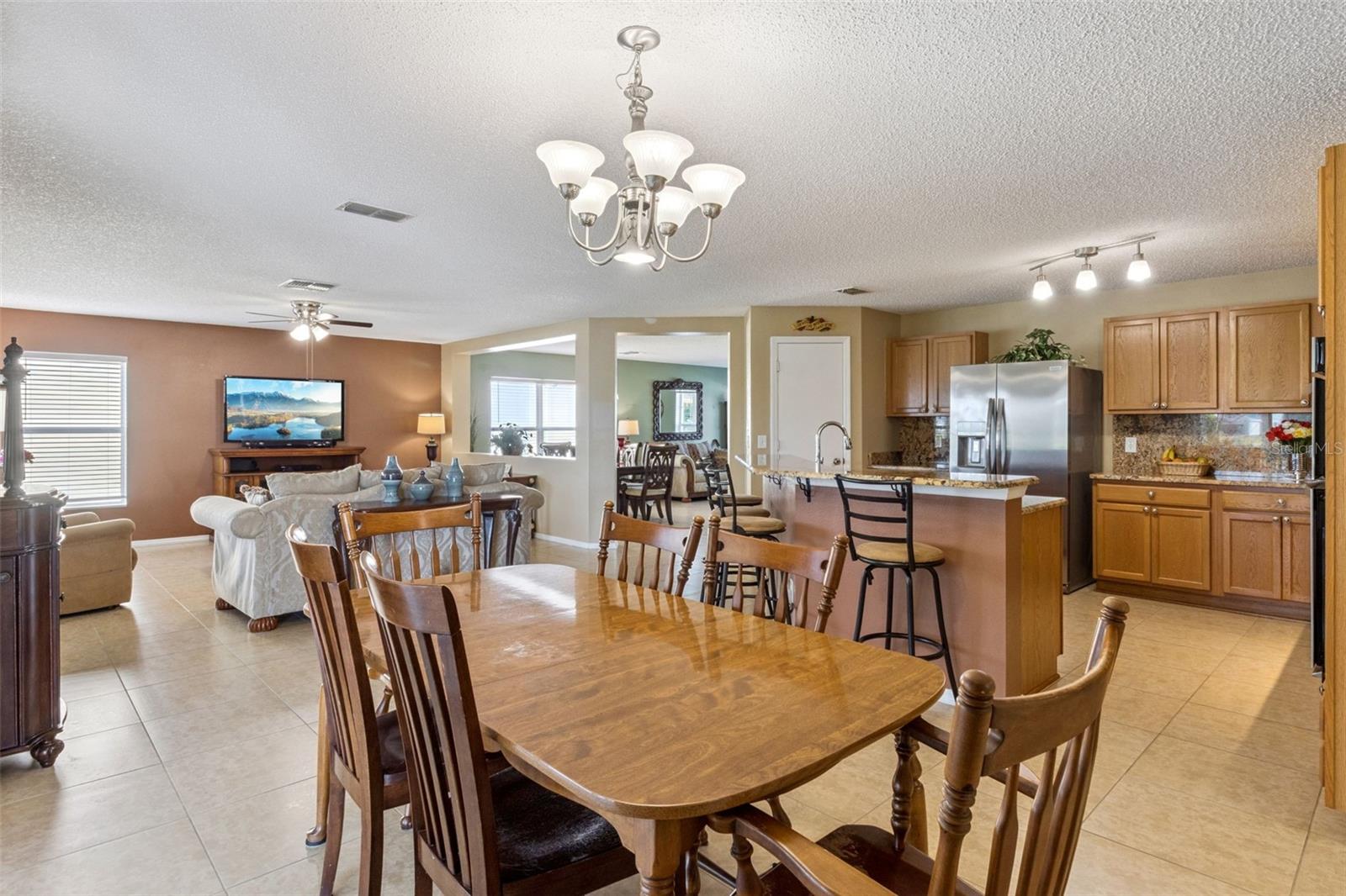 Image 17 of 57 For 1805 Strathmore Circle