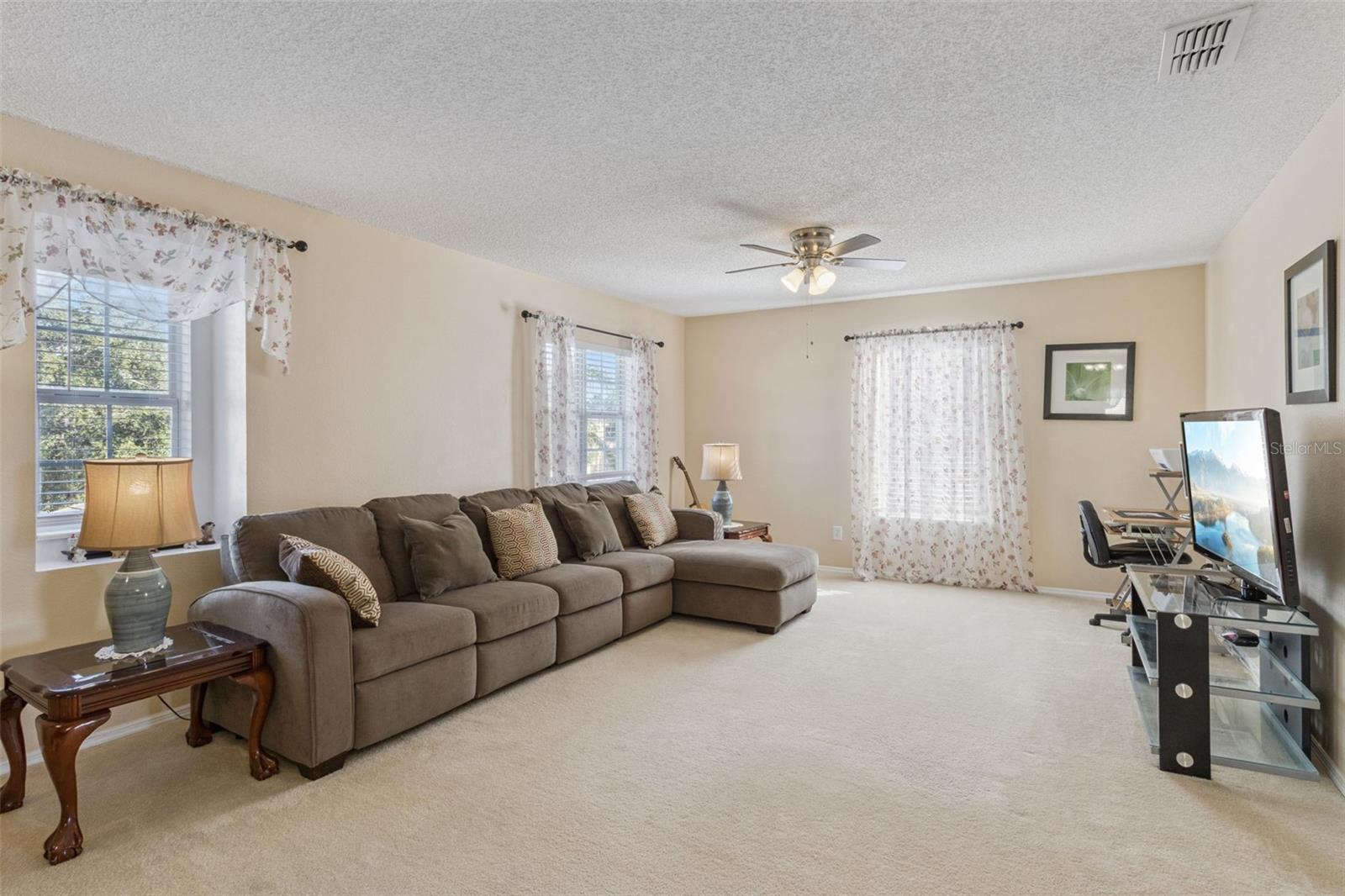 Image 25 of 57 For 1805 Strathmore Circle