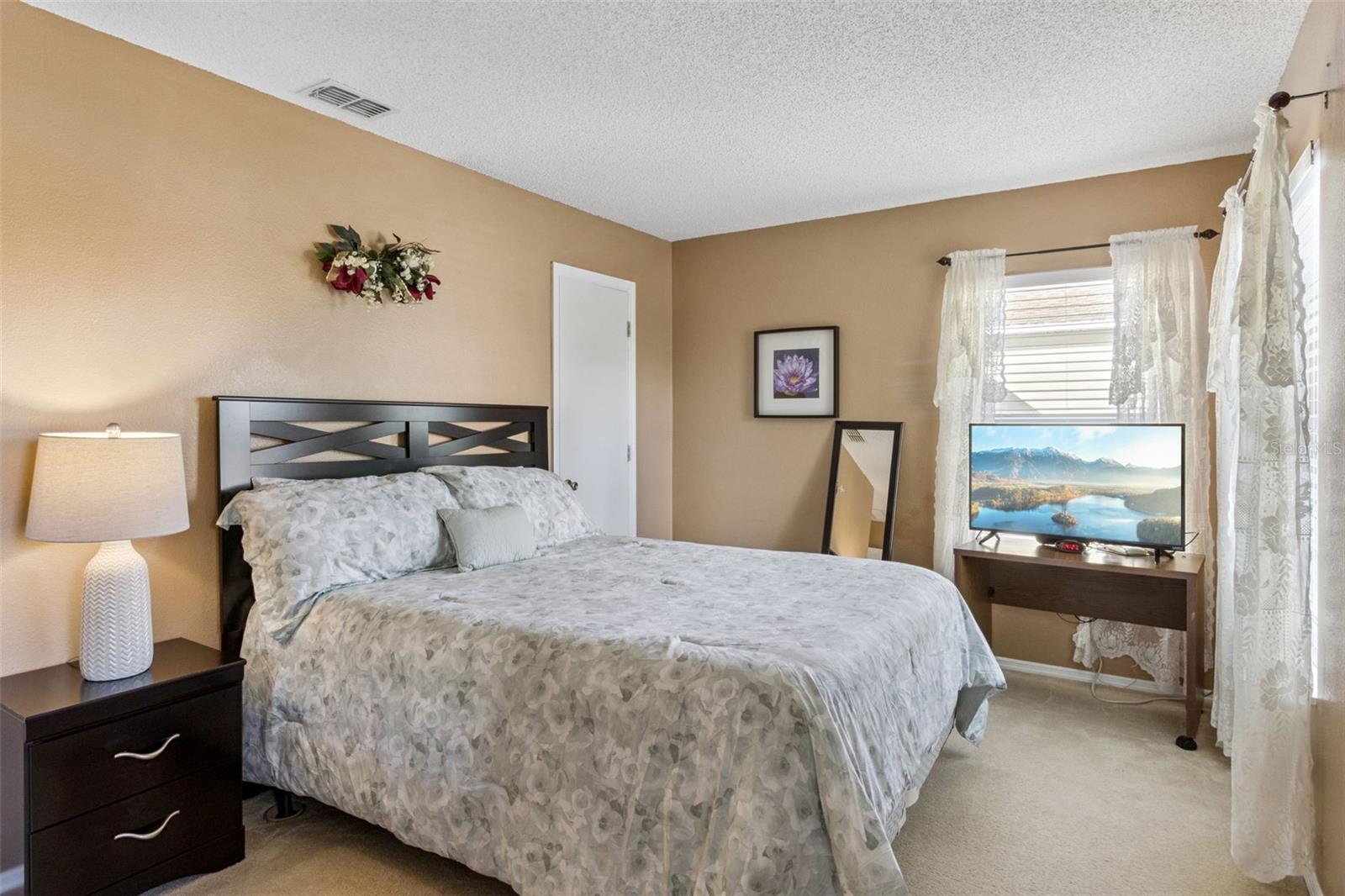 Image 35 of 57 For 1805 Strathmore Circle