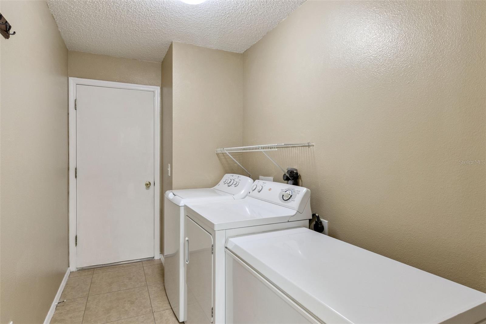 Image 39 of 57 For 1805 Strathmore Circle