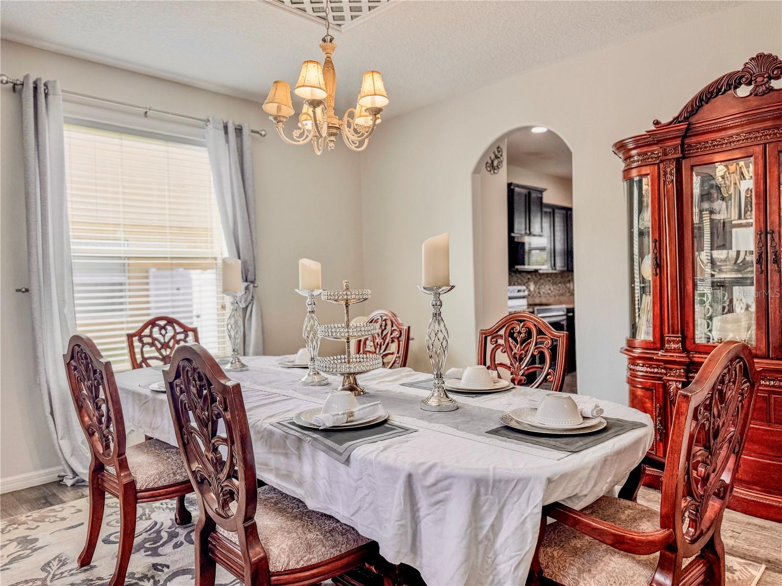 Image 12 of 94 For 1861 Remembrance Avenue