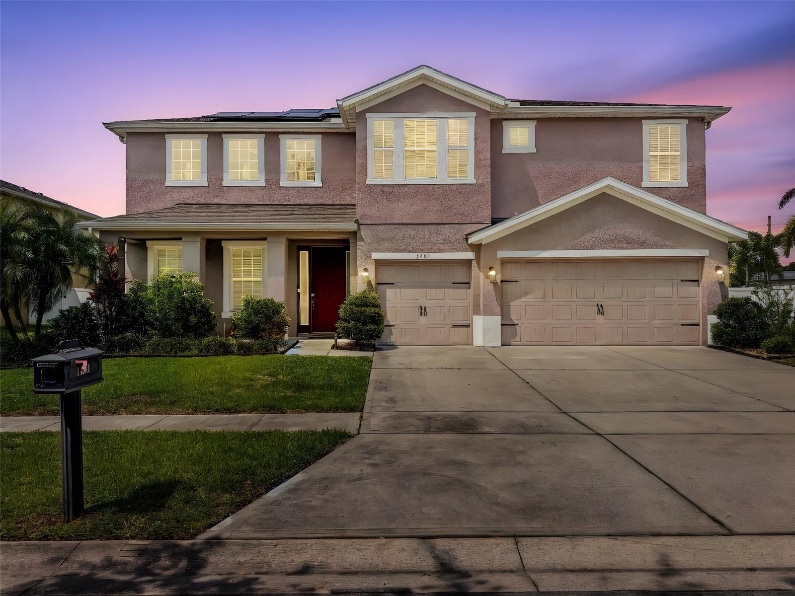 Image 2 of 94 For 1861 Remembrance Avenue