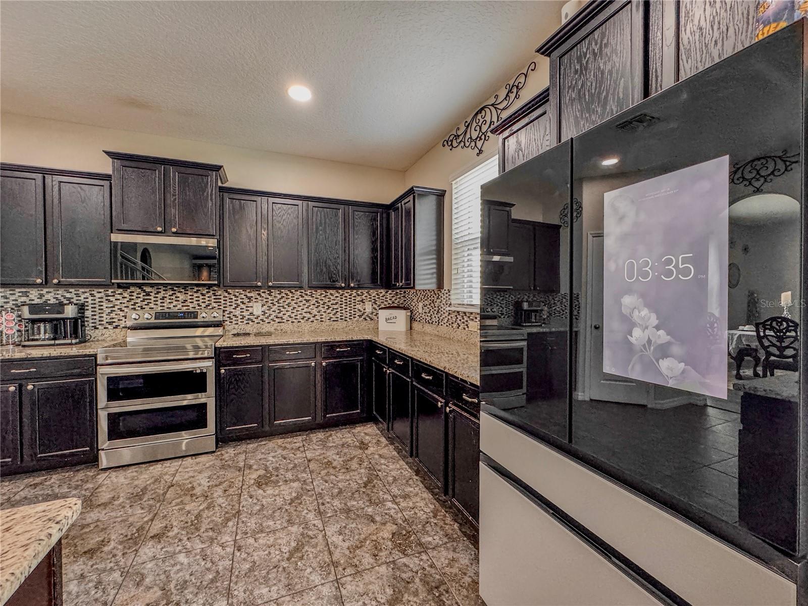 Image 20 of 94 For 1861 Remembrance Avenue