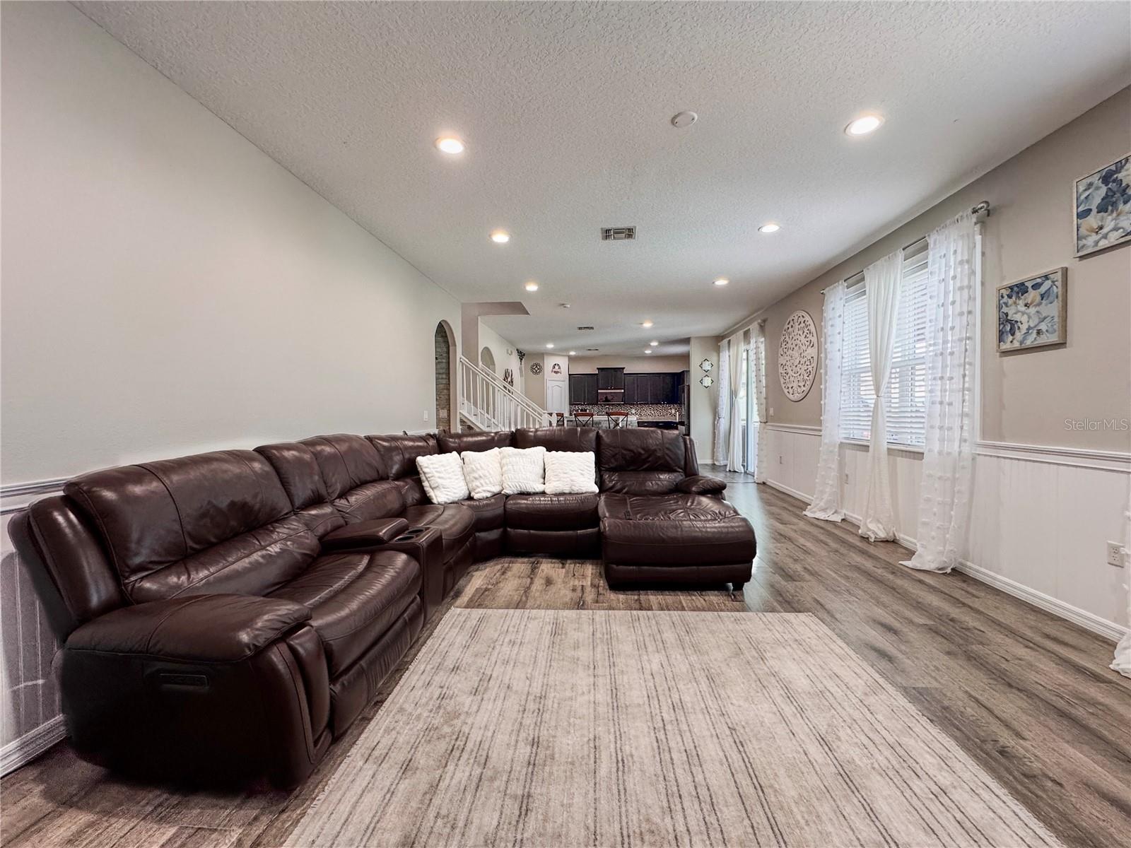 Image 26 of 94 For 1861 Remembrance Avenue