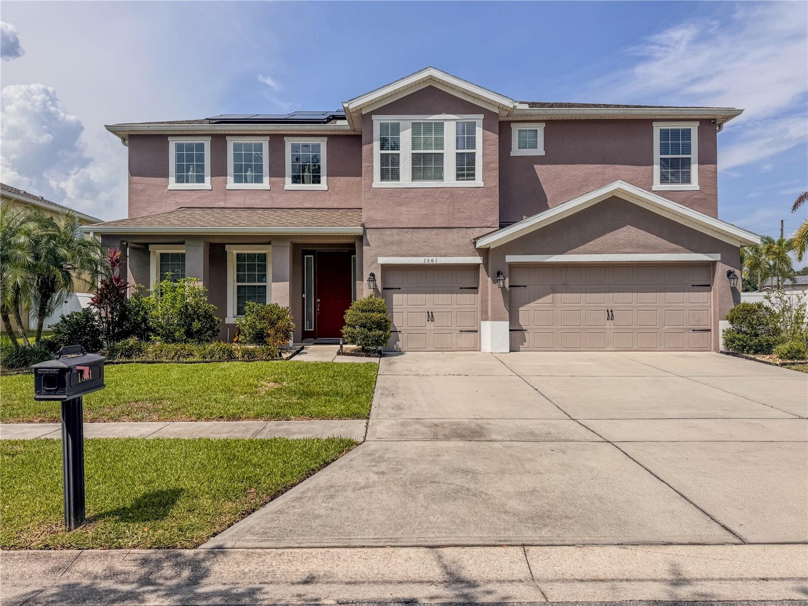 Image 3 of 94 For 1861 Remembrance Avenue