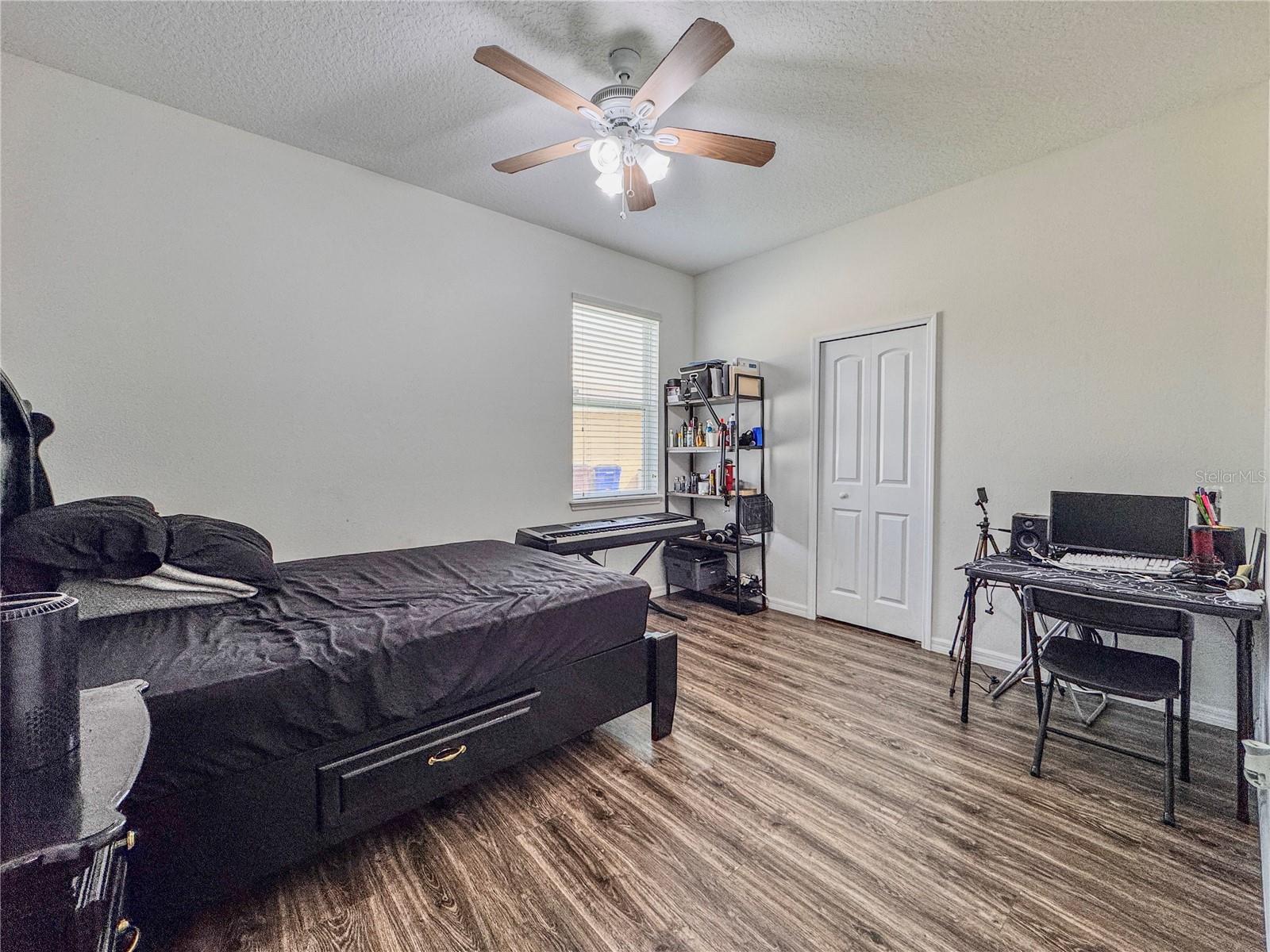 Image 33 of 94 For 1861 Remembrance Avenue