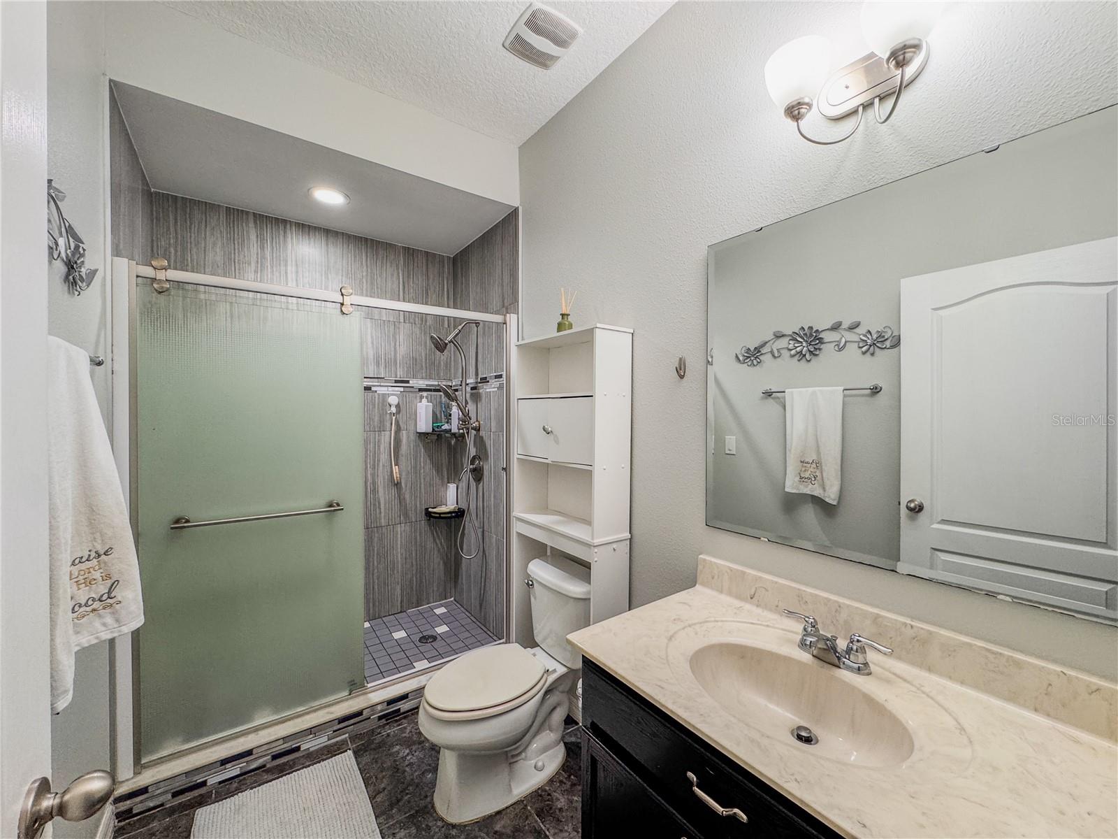 Image 35 of 94 For 1861 Remembrance Avenue