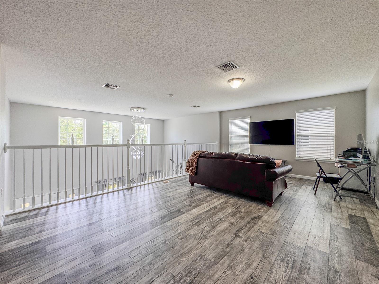 Image 39 of 94 For 1861 Remembrance Avenue