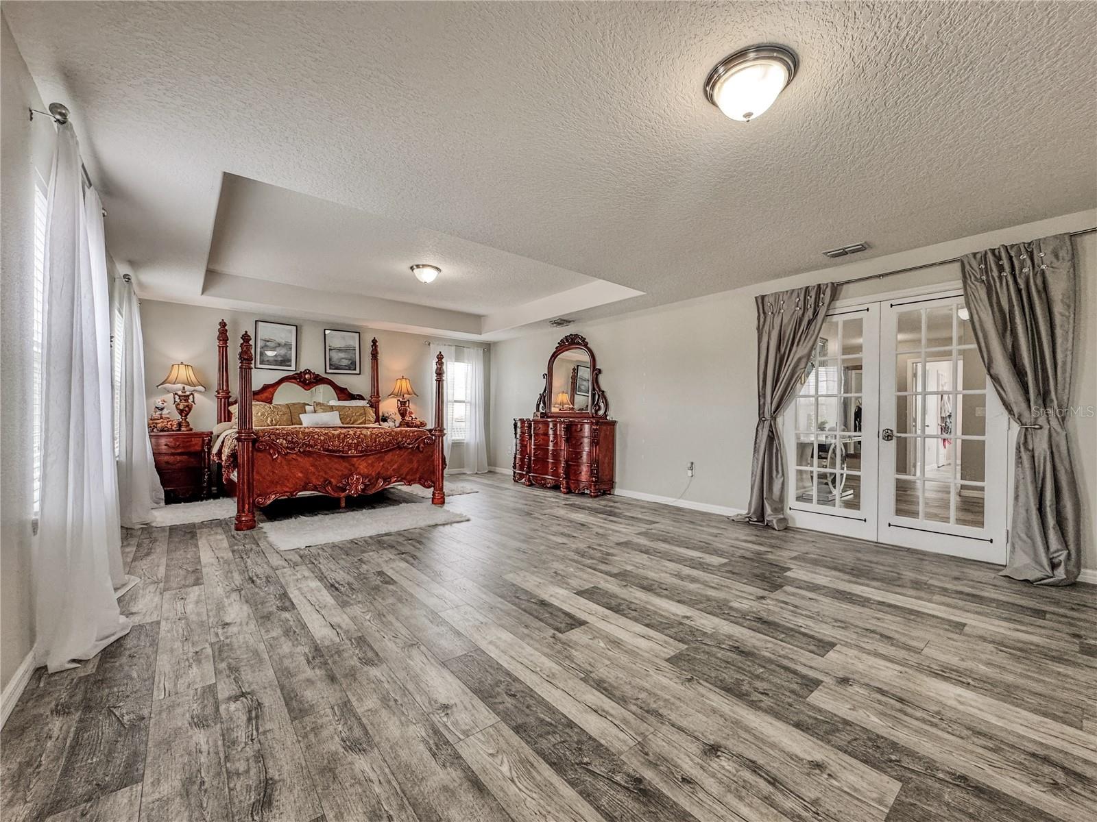 Image 59 of 94 For 1861 Remembrance Avenue