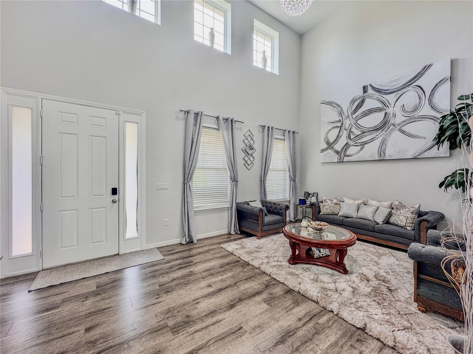 Image 6 of 94 For 1861 Remembrance Avenue