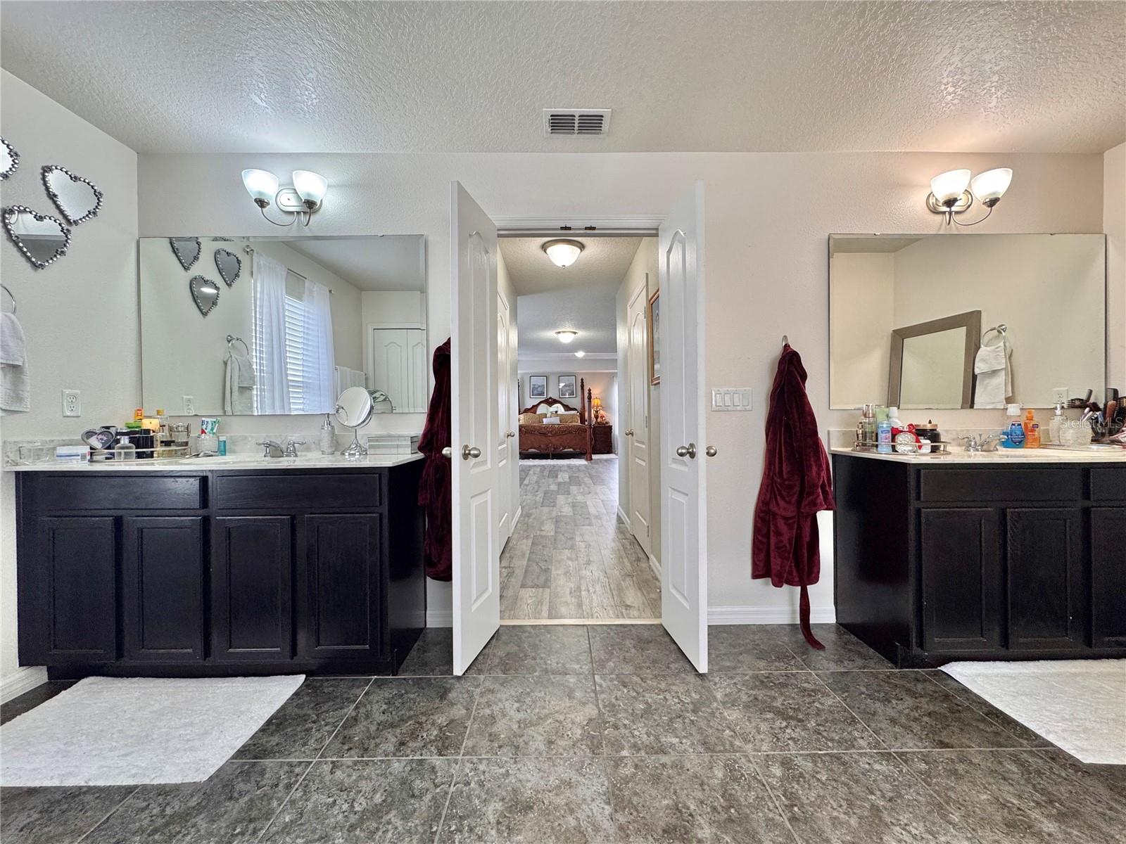 Image 60 of 94 For 1861 Remembrance Avenue