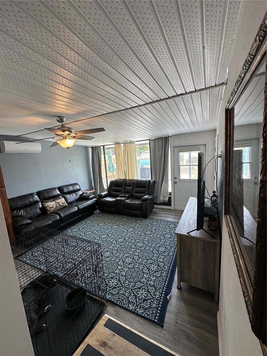 Image 11 of 32 For 123 Dade Avenue