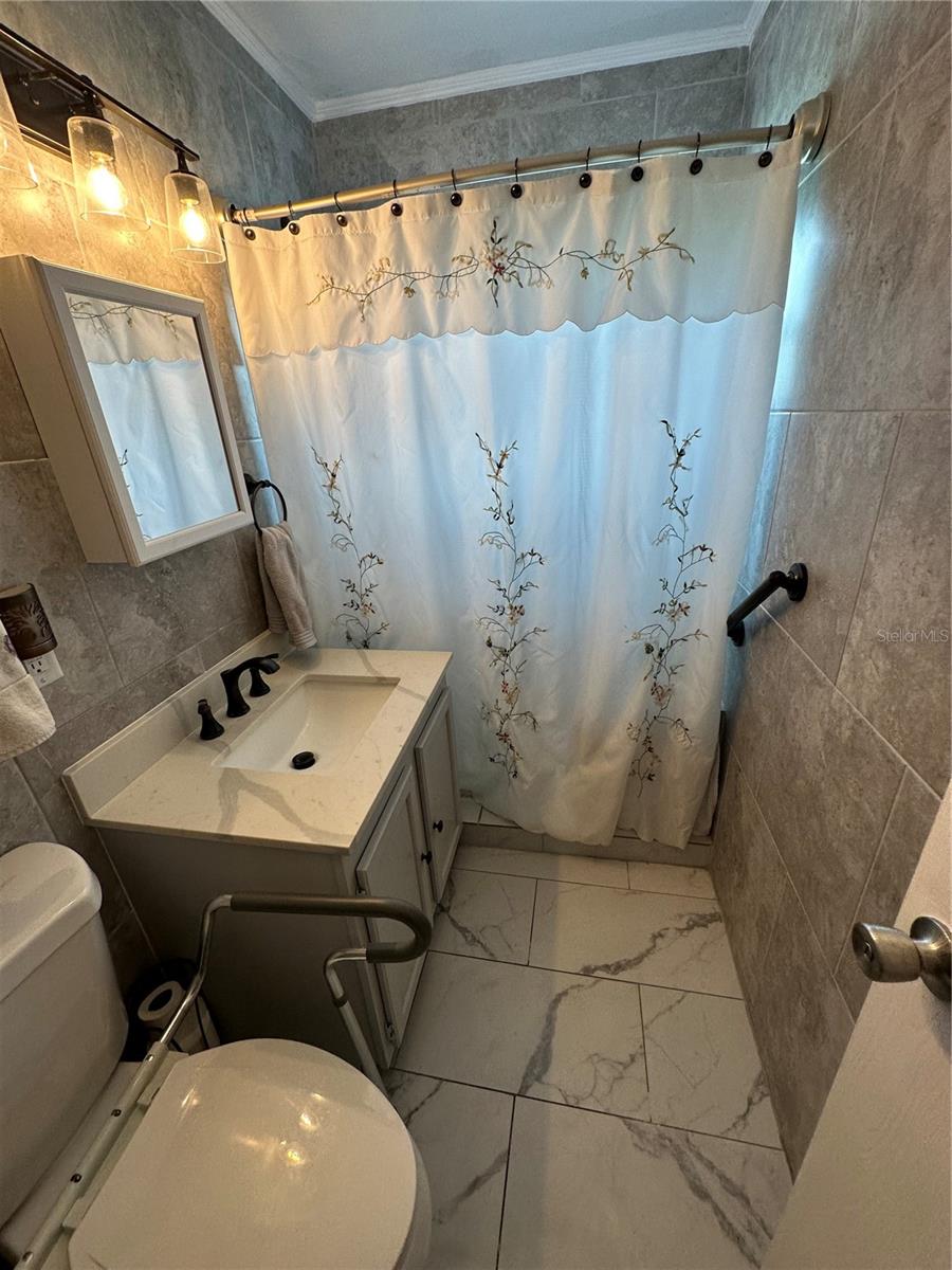 Image 4 of 32 For 123 Dade Avenue