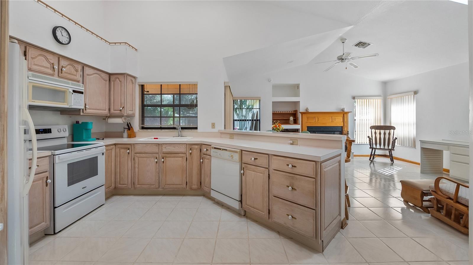Image 10 of 33 For 11238 Summer Wind Court