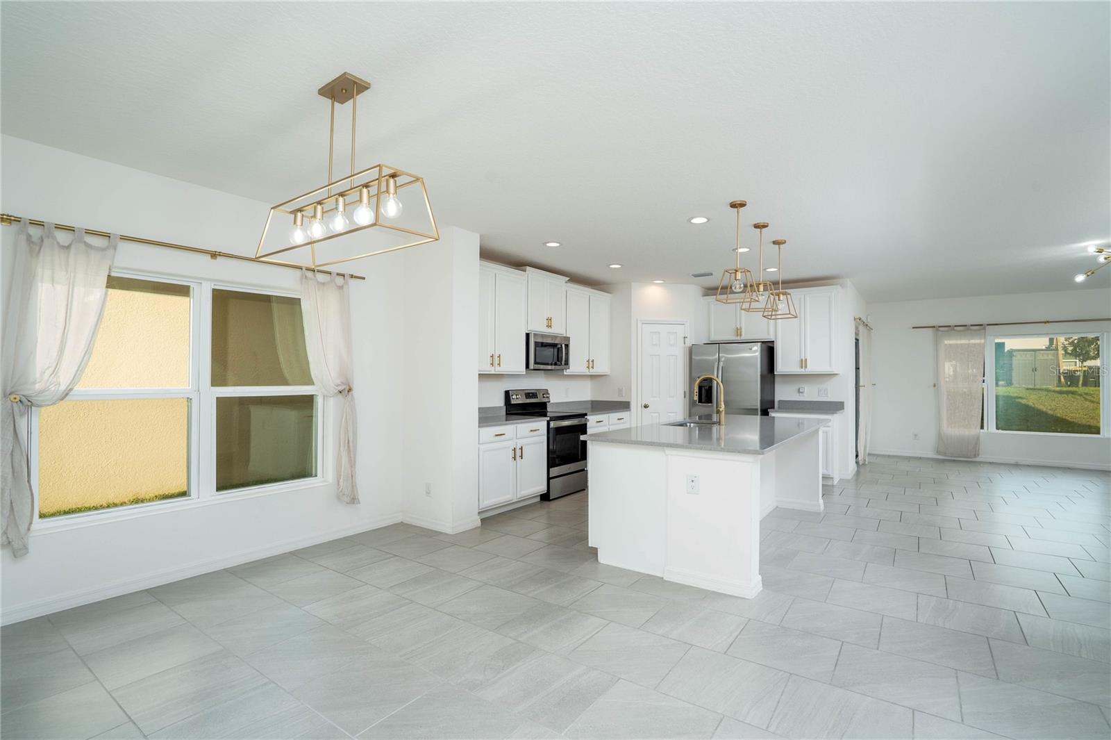 Image 10 of 34 For 244 Hamlet Loop