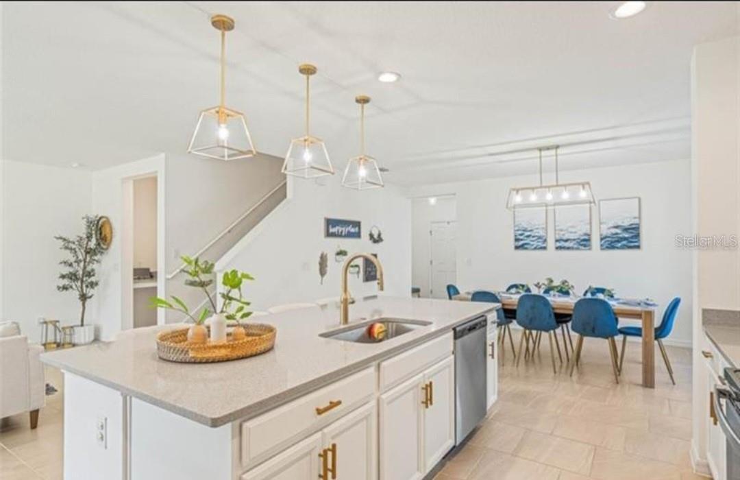 Image 13 of 34 For 244 Hamlet Loop