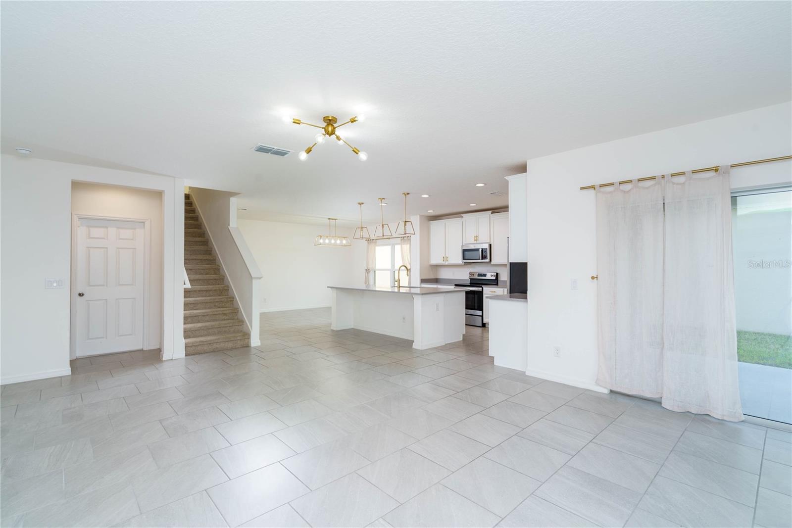 Image 14 of 34 For 244 Hamlet Loop