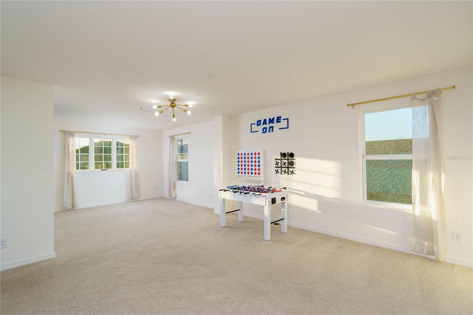 Image 18 of 34 For 244 Hamlet Loop