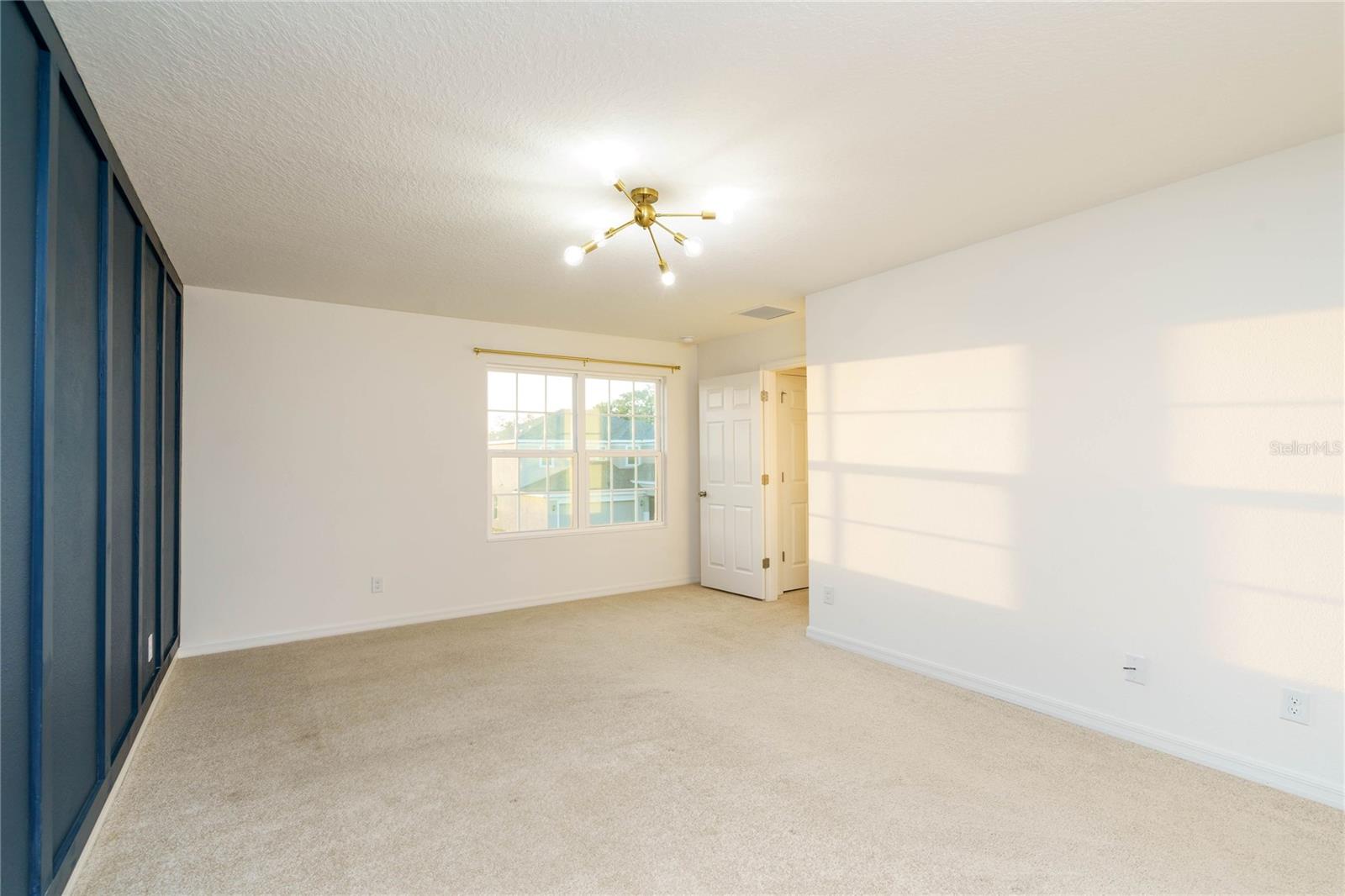 Image 21 of 34 For 244 Hamlet Loop