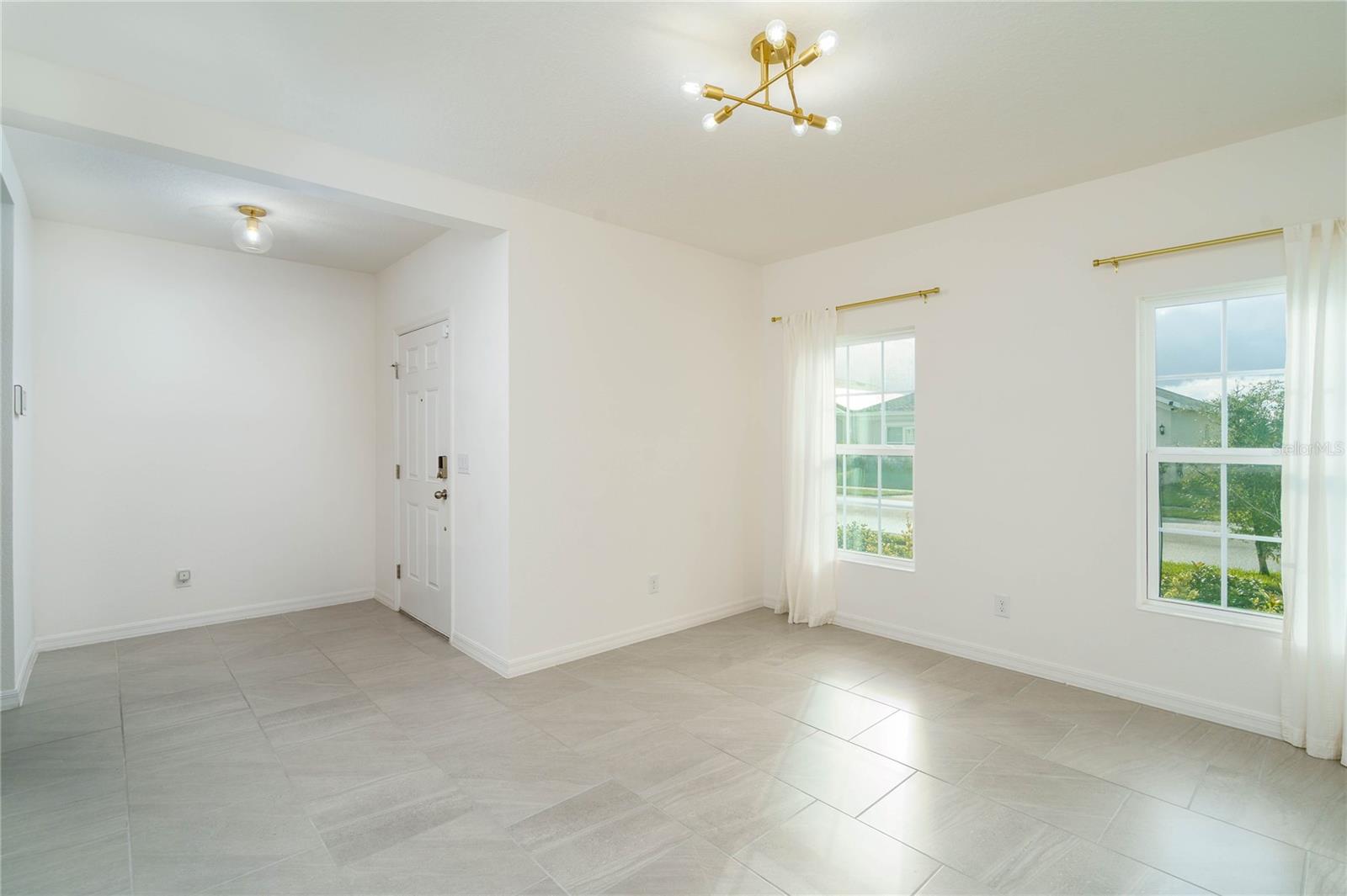 Image 7 of 34 For 244 Hamlet Loop