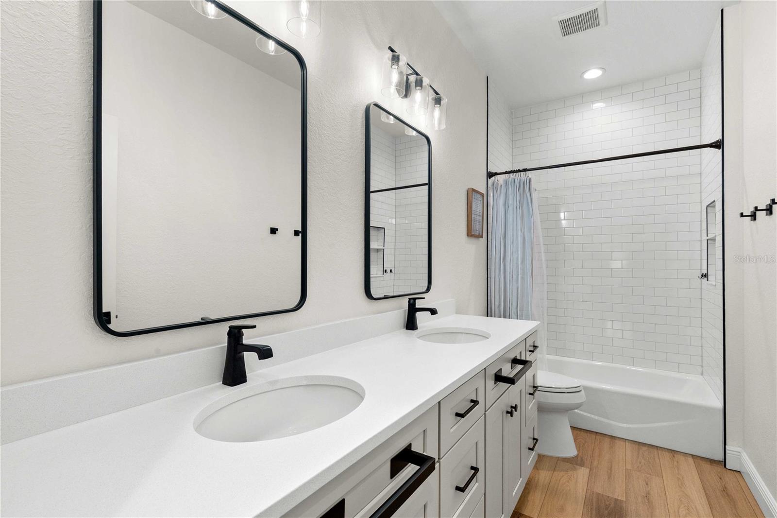 Image 26 of 67 For 7260 Cr 625  