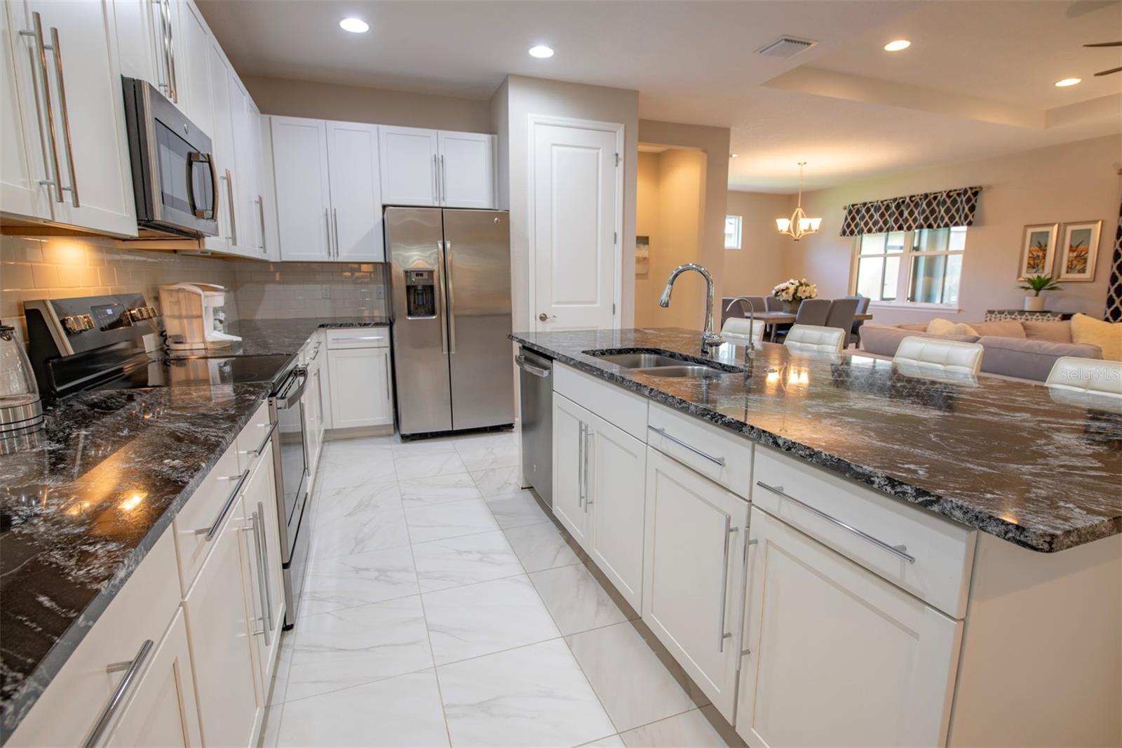 Image 11 of 36 For 179 Birchmont Drive