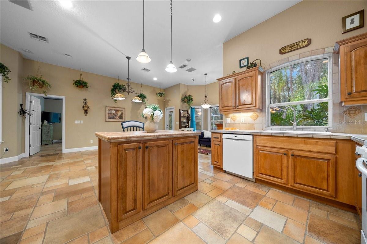 Image 19 of 77 For 4280 26th Terrace Road