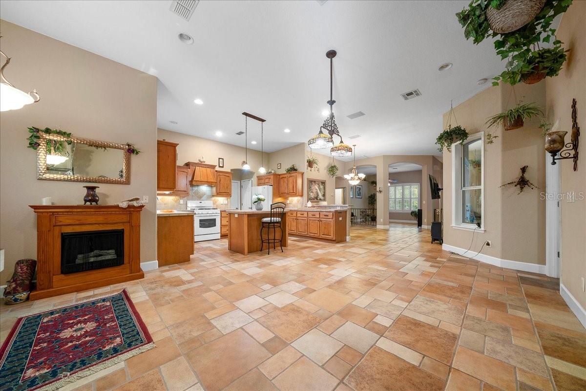 Image 21 of 77 For 4280 26th Terrace Road