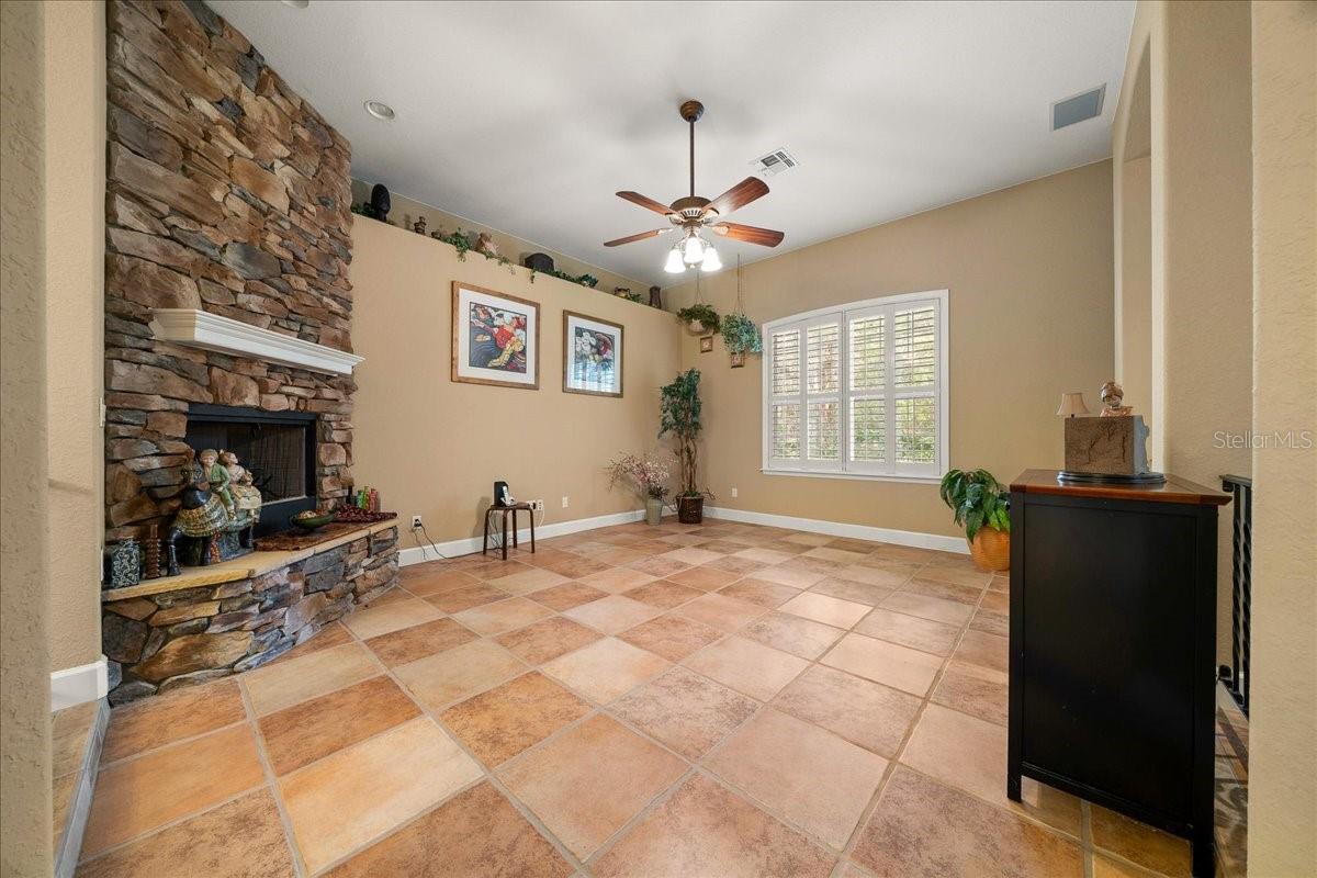 Image 26 of 77 For 4280 26th Terrace Road