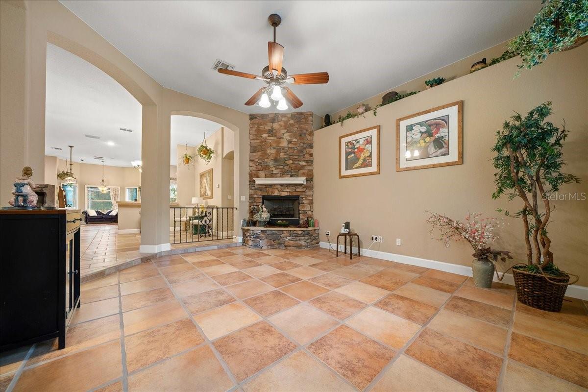 Image 27 of 77 For 4280 26th Terrace Road