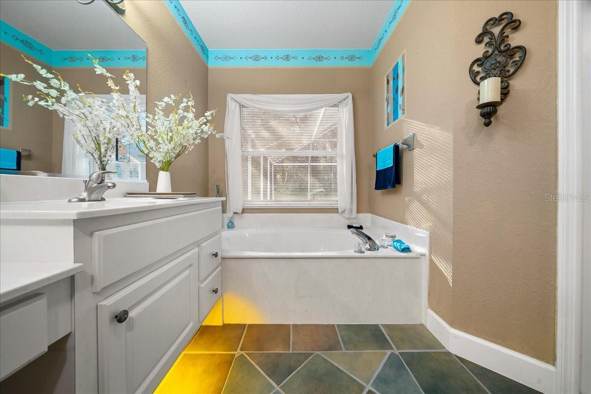 Image 33 of 77 For 4280 26th Terrace Road