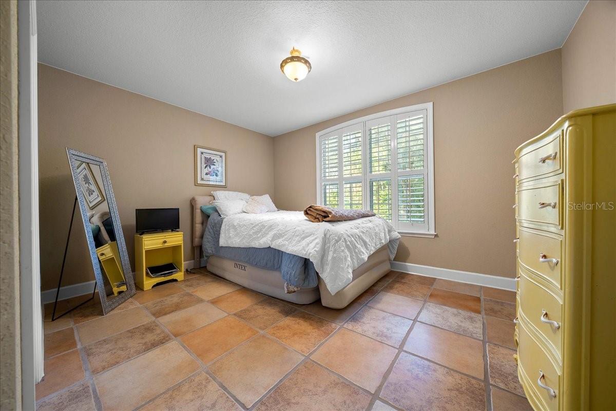 Image 38 of 77 For 4280 26th Terrace Road