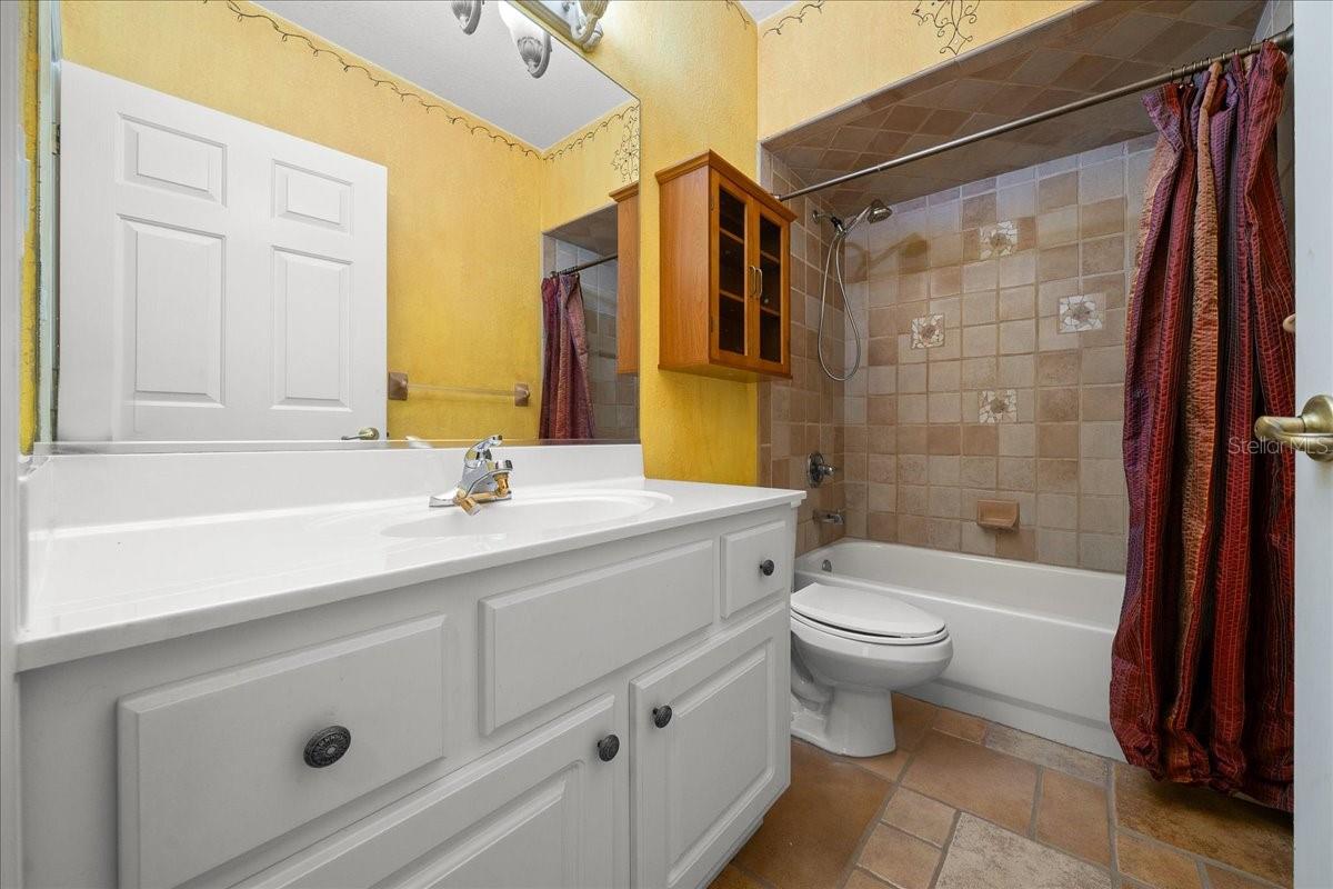 Image 40 of 77 For 4280 26th Terrace Road