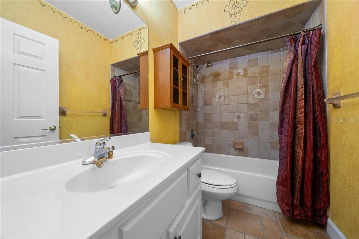 Image 41 of 77 For 4280 26th Terrace Road